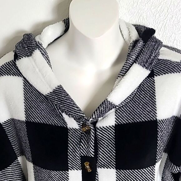 Black & White Checkered Fuzzy Hoodie Shirt, Size Large - Picture 4 of 9